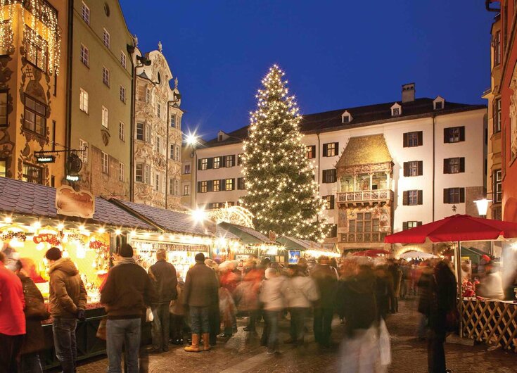 Der Christkindlmarkt in Innsbruck in Tirol Christkindlmarkt in Innsbruck
