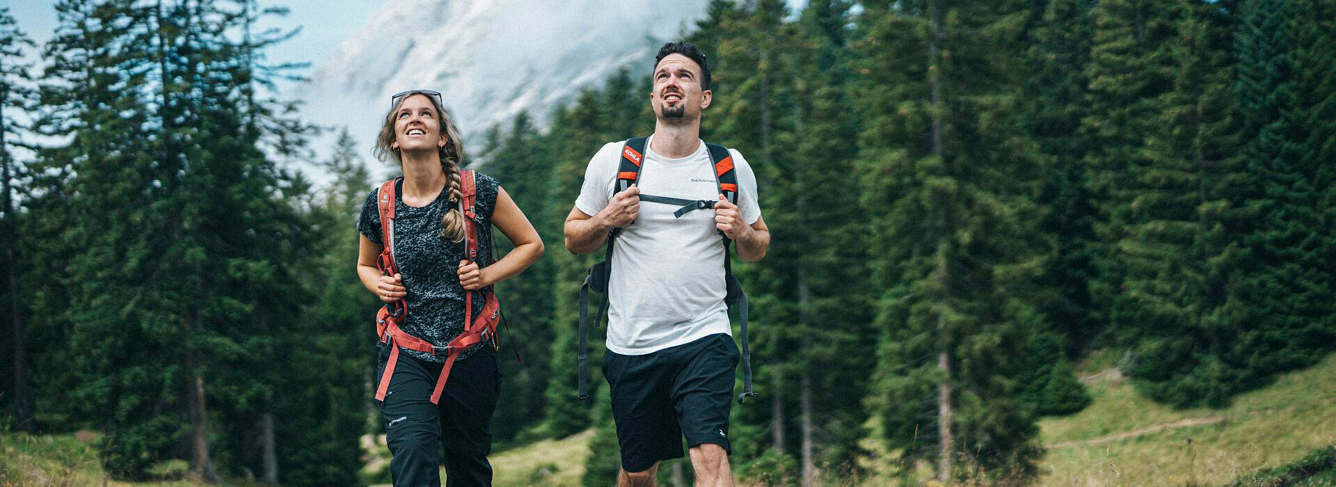 2 Wanderer in Tirol